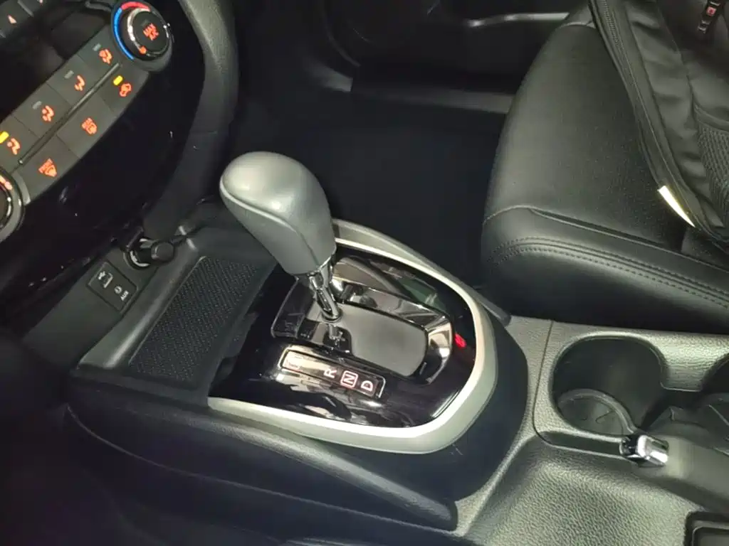 Nissan Qashqai 2016 — фото 14