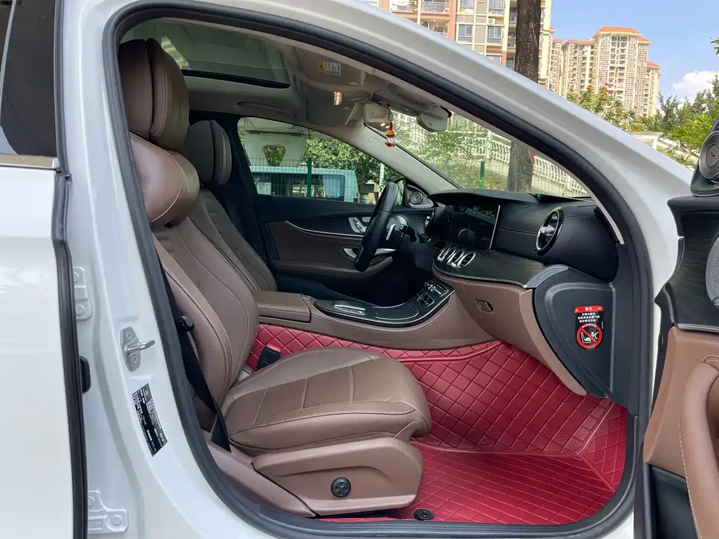 Mercedes-Benz E-Class 2020 — фото 10