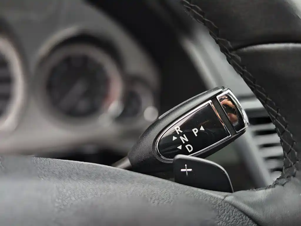 Mercedes-Benz E-Class 2010 — фото 4