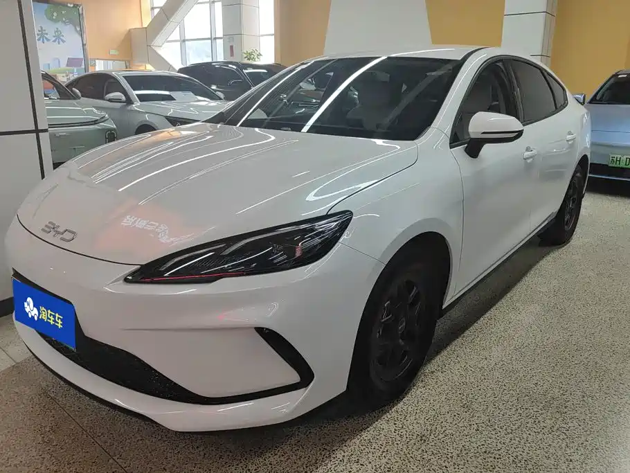 BYD Seal 05 DM-i 2025