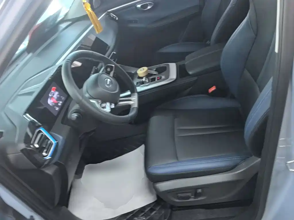 GAC Trumpchi GS3 2025 — фото 15