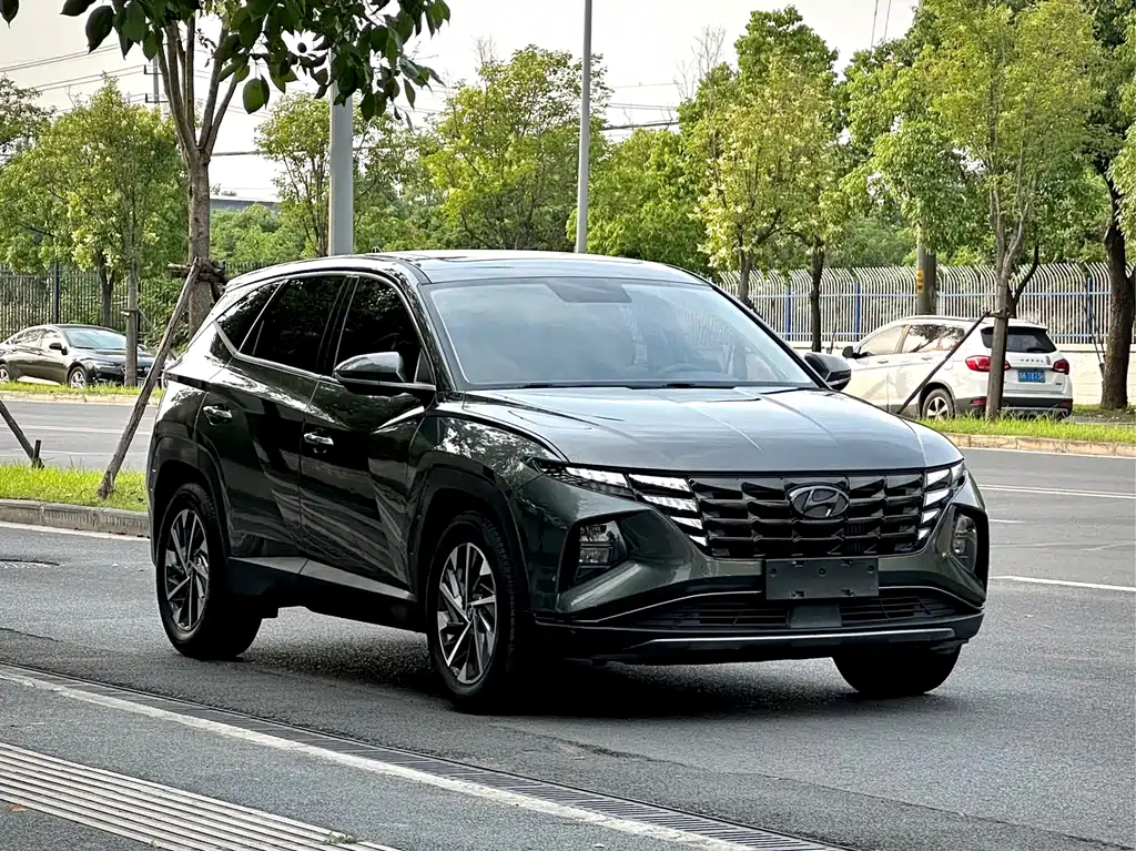 Hyundai Tucson 2022 — фото 2