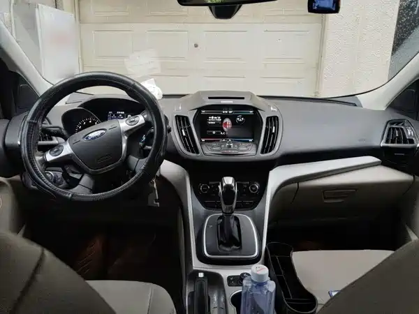 Ford Kuga 2014