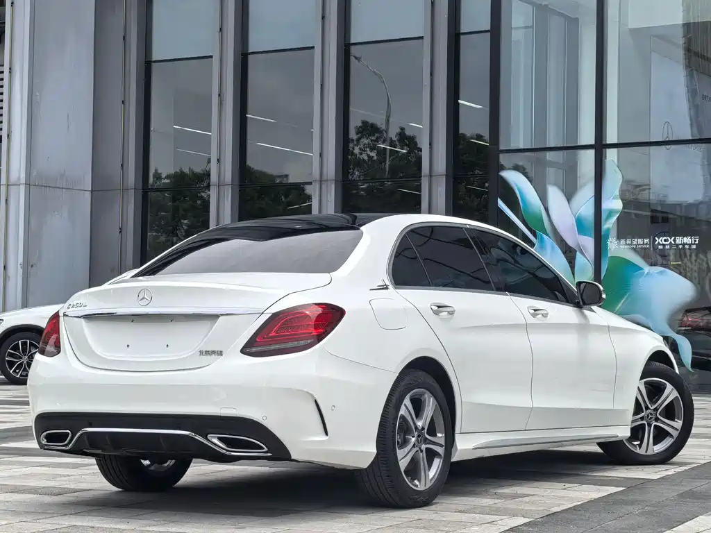 Mercedes-Benz C-Class 2021