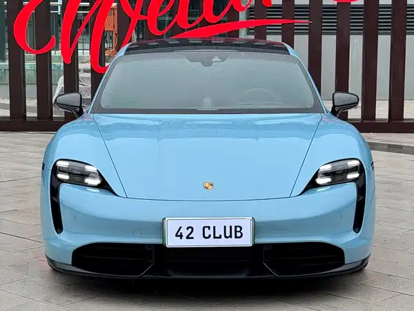 Porsche Taycan 2023