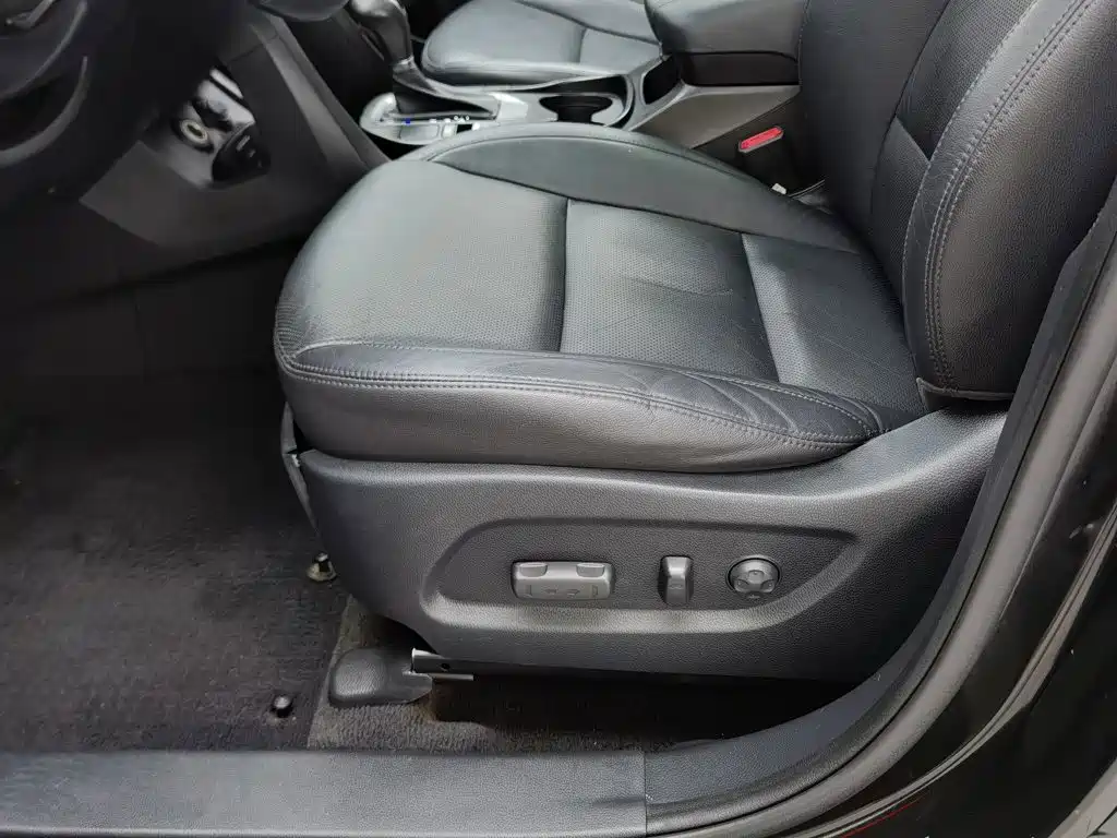 Hyundai Santa Fe 2015 — фото 20
