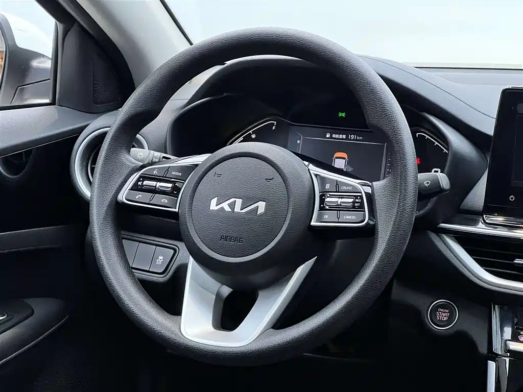 Kia K3 2022 — фото 12