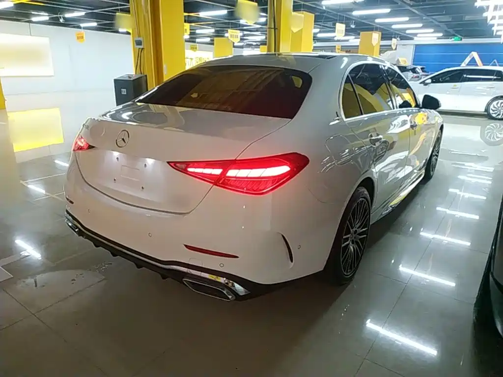 Mercedes-Benz C-Class 2022