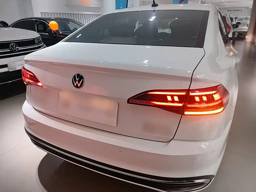 Volkswagen Bora 2023