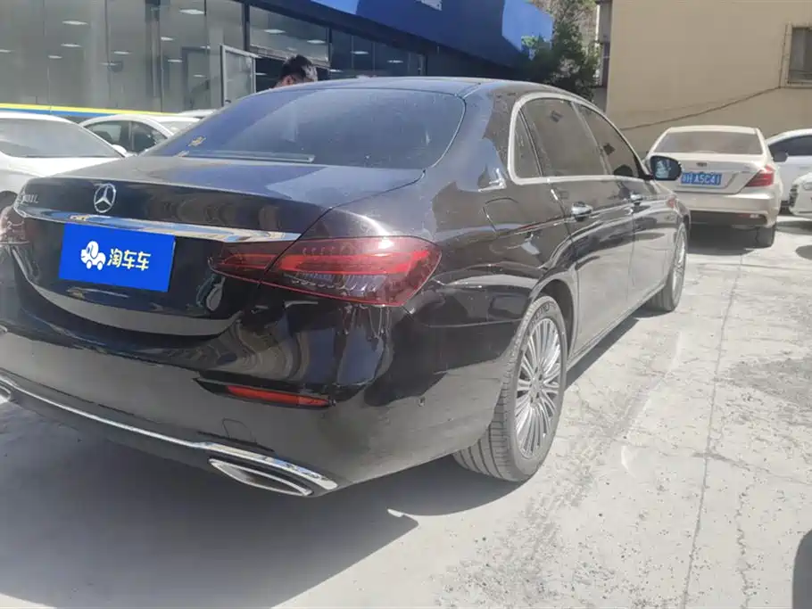 Mercedes-Benz E-Class 2023 — фото 3