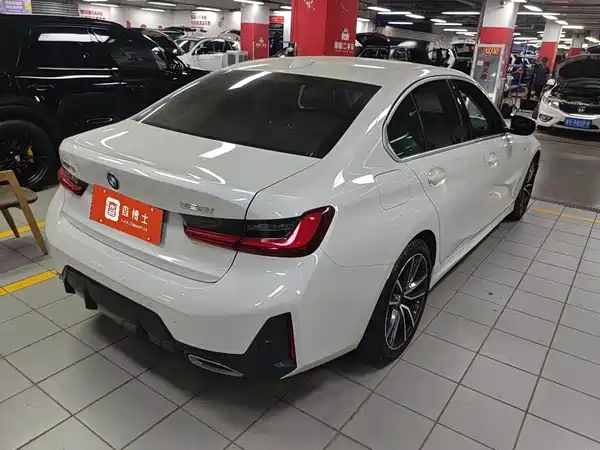 BMW 3 Series 2024