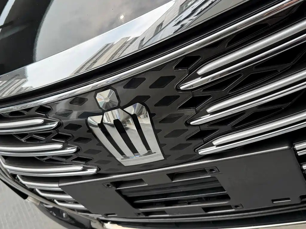 Toyota Crown 2016 — фото 13