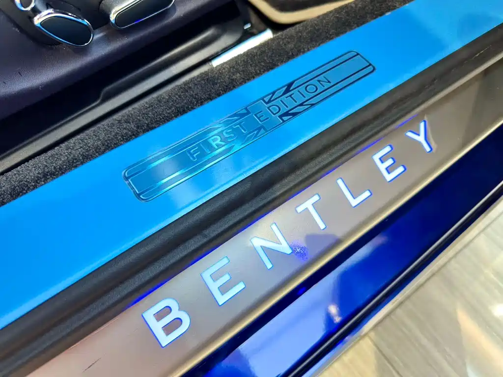 Bentley Continental 2018 — фото 12