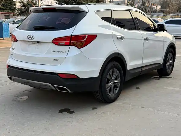 Hyundai Santa Fe 2013