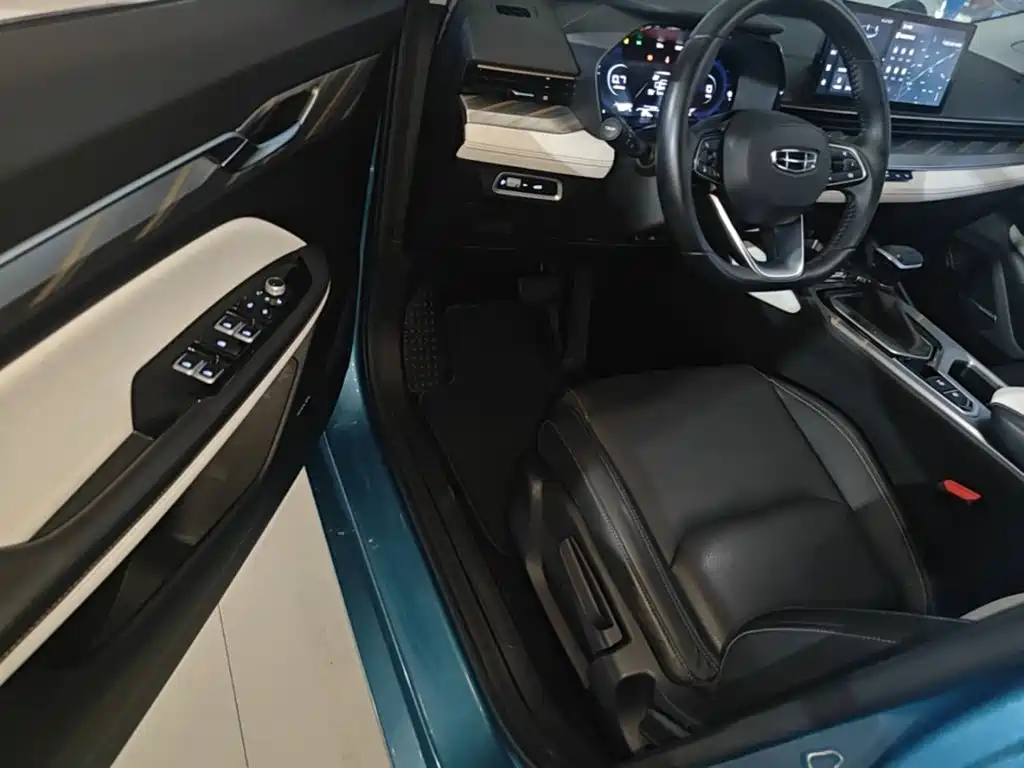 Geely Emgrand L 2022 — фото 16