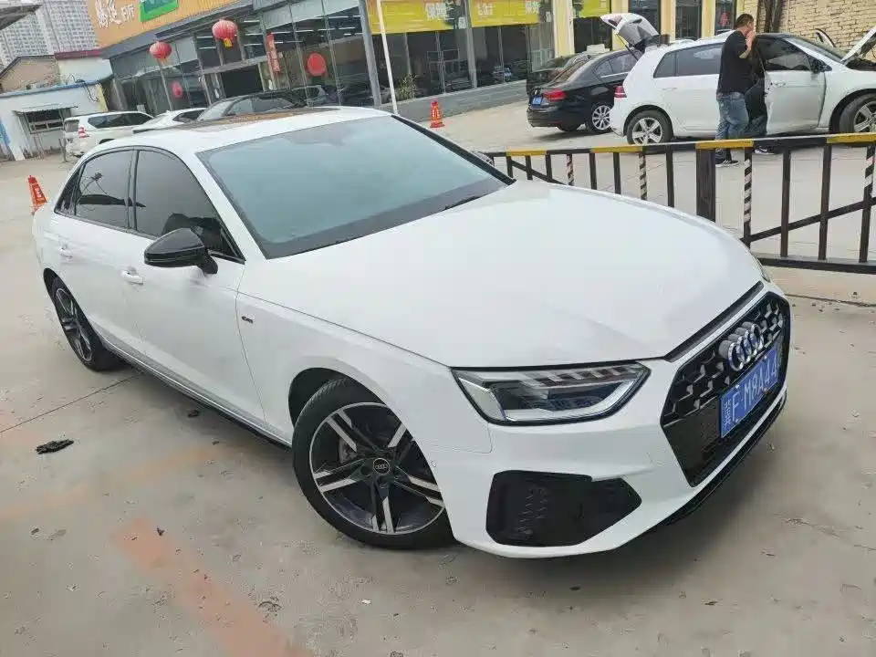 Audi A4L 2022