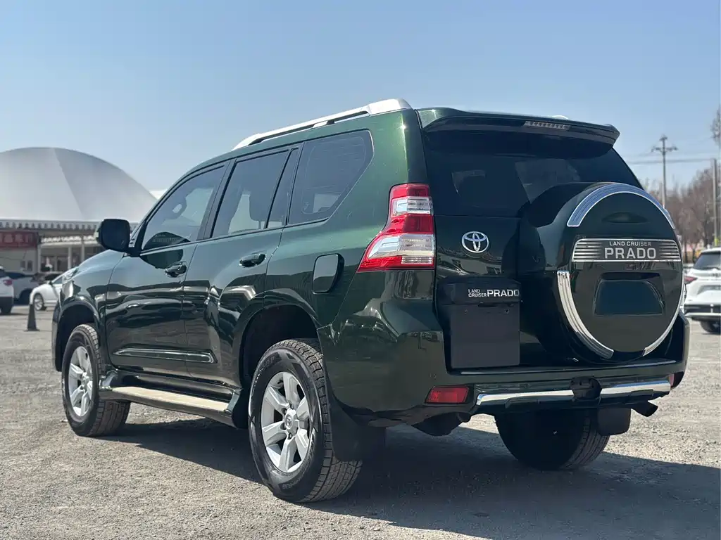 Toyota Prado 2015 — фото 14