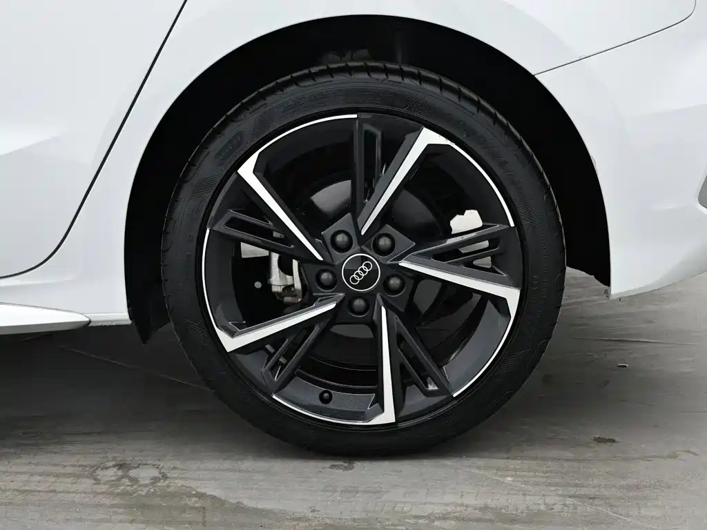 Audi A3 2022 — фото 9