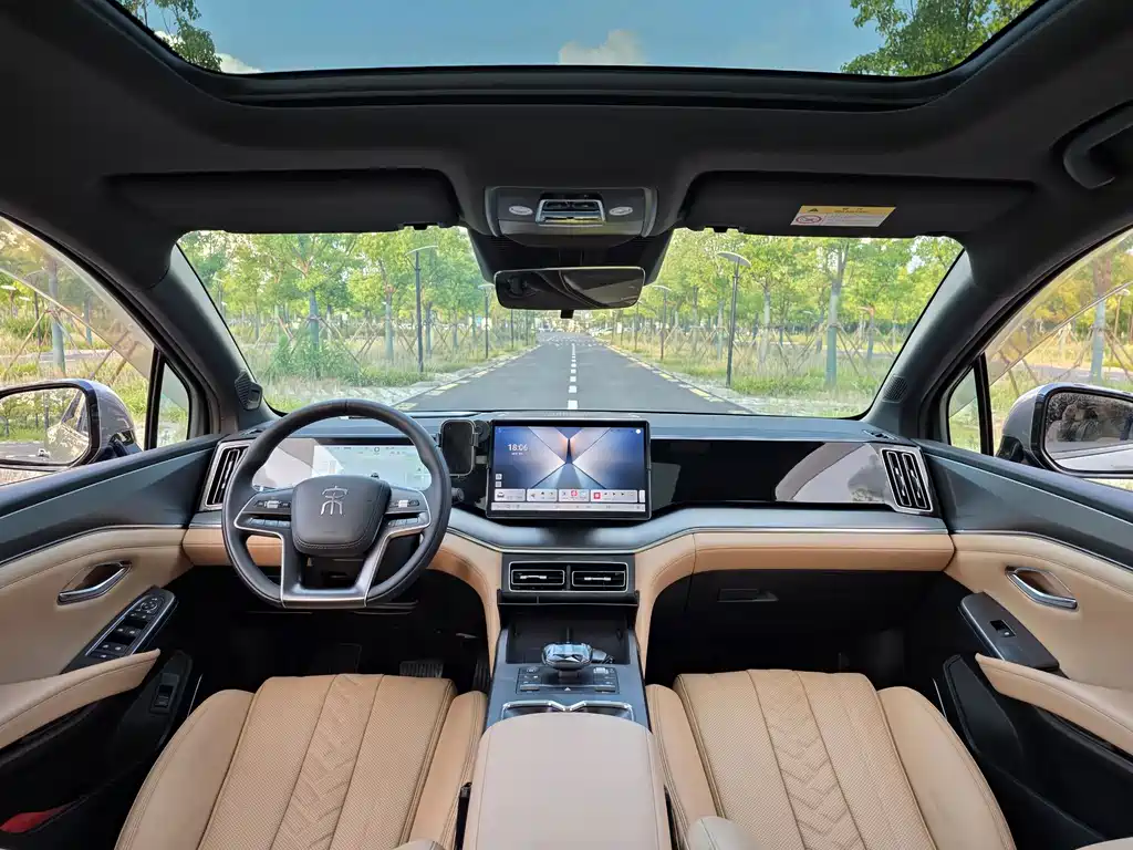 BYD Song L DM-i 2024 — фото 16