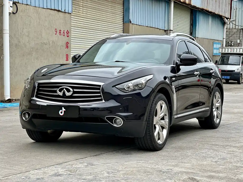 Infiniti FX 2012
