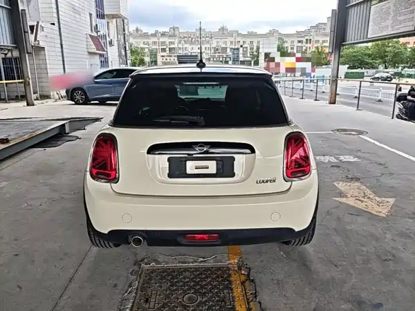 MINI 2021