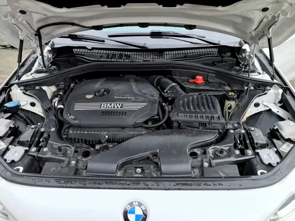 BMW 1 Series 2020 — фото 16