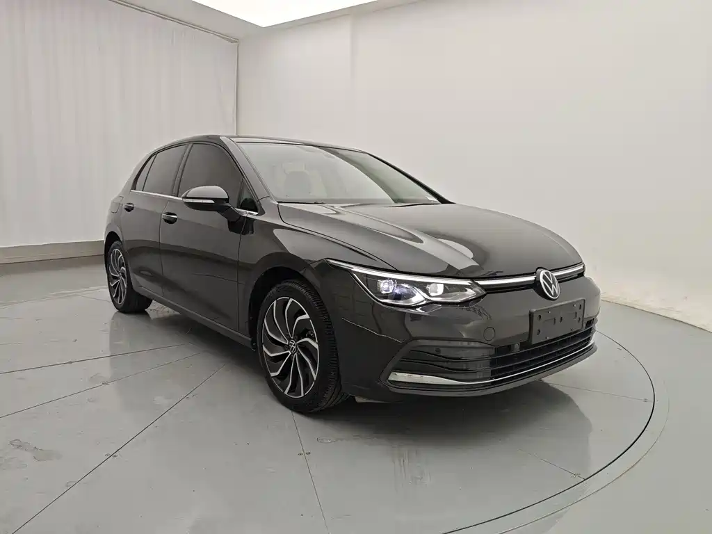 Volkswagen Golf 2021