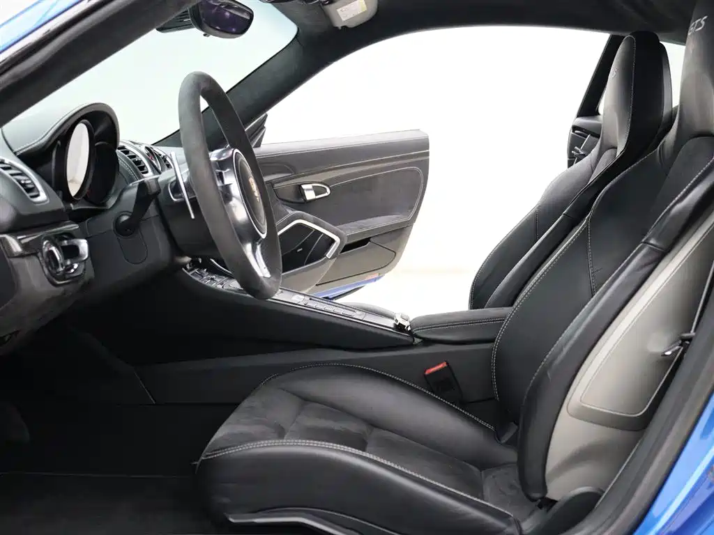 Porsche Cayman 2015