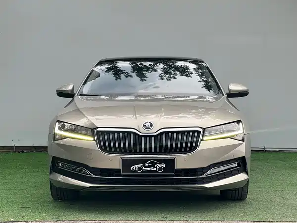 Skoda Superb 2022