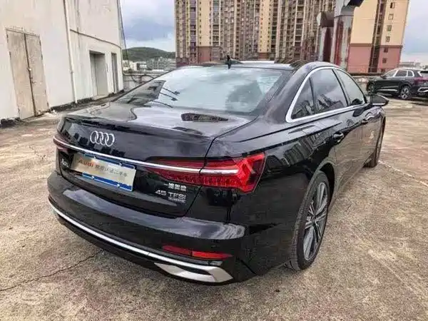 Audi A6L 2025