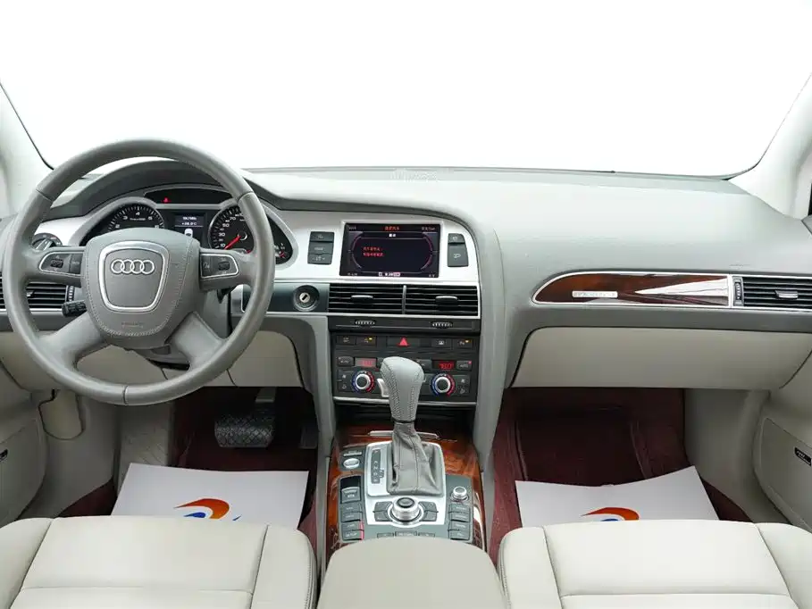 Audi A6L 2011