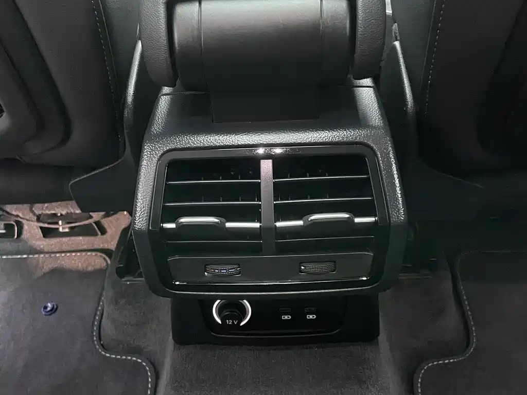 Audi Q3 Sportback 2022 — фото 24