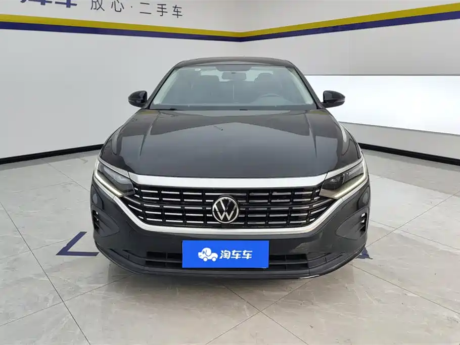 Volkswagen Passat 2025