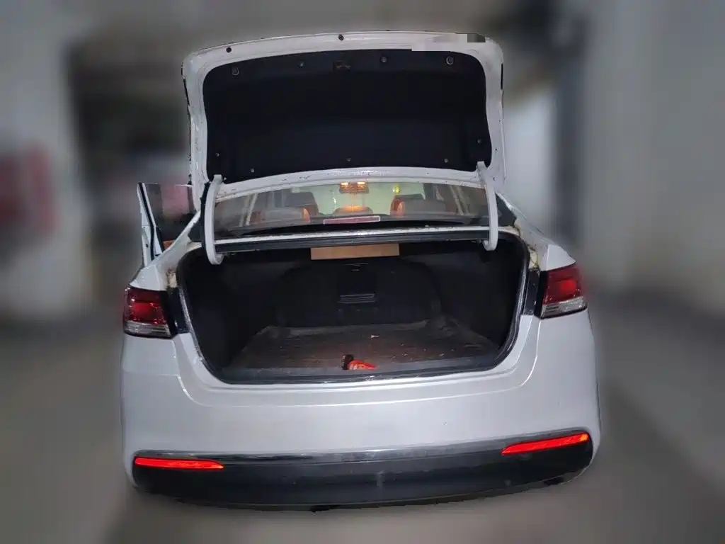 Kia K4 2015 — фото 10