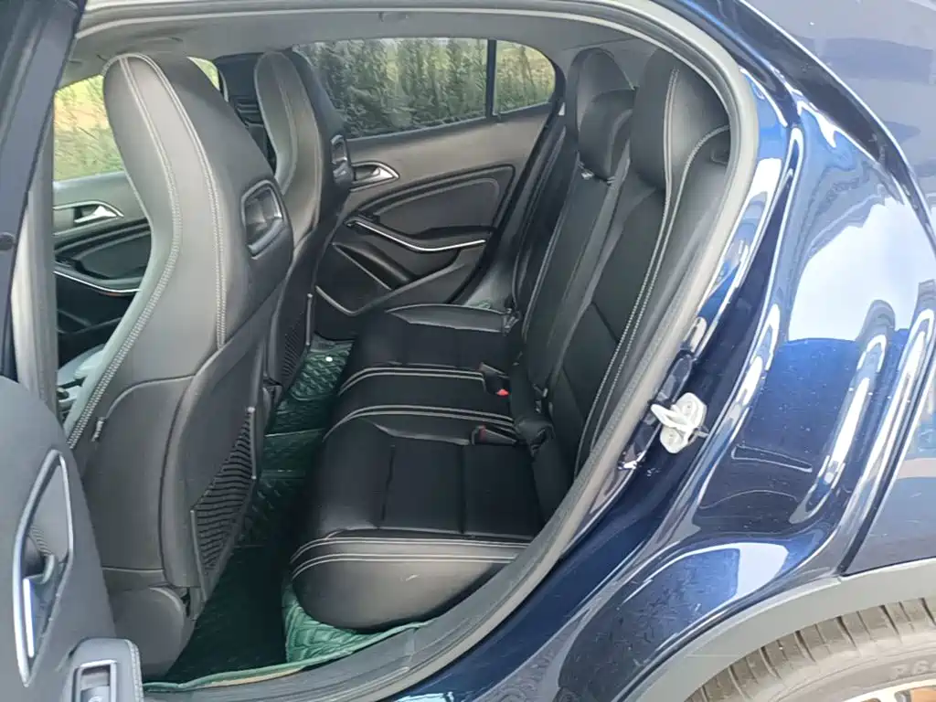 Mercedes-Benz GLA 2018 — фото 17