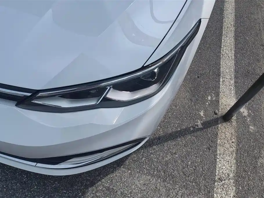 Volkswagen Golf 2022