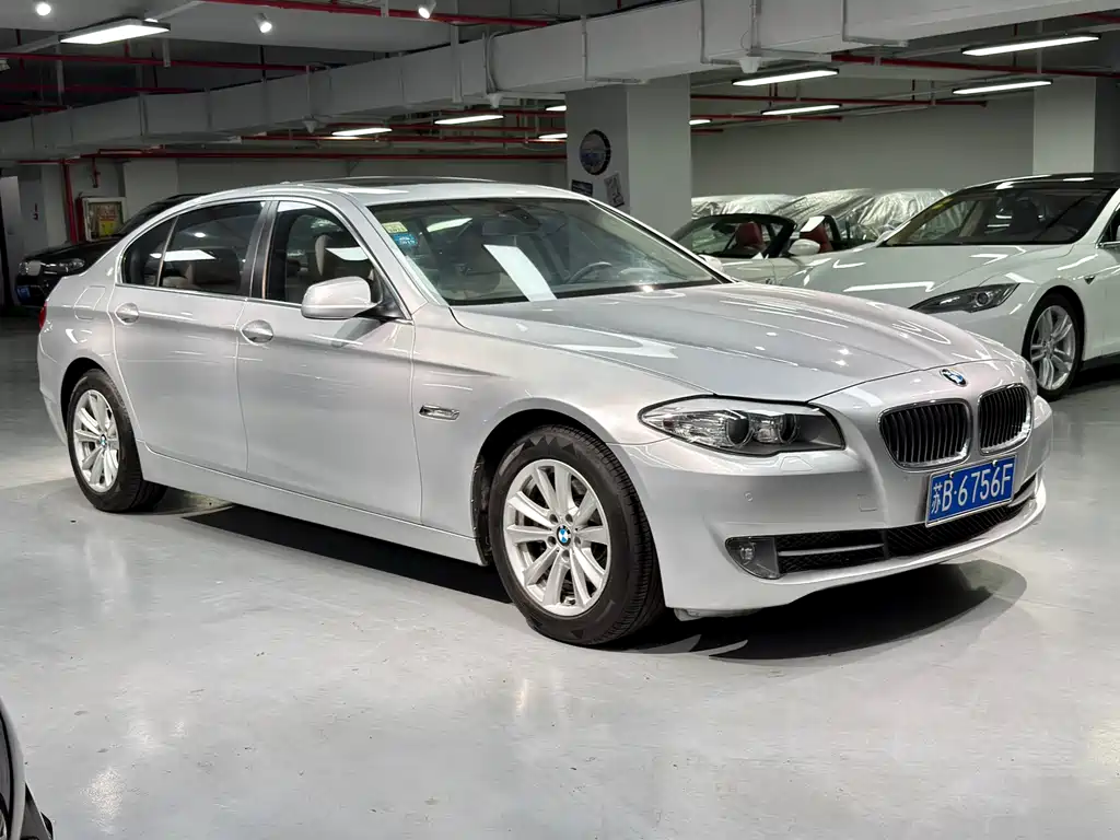 BMW 5 Series 2011