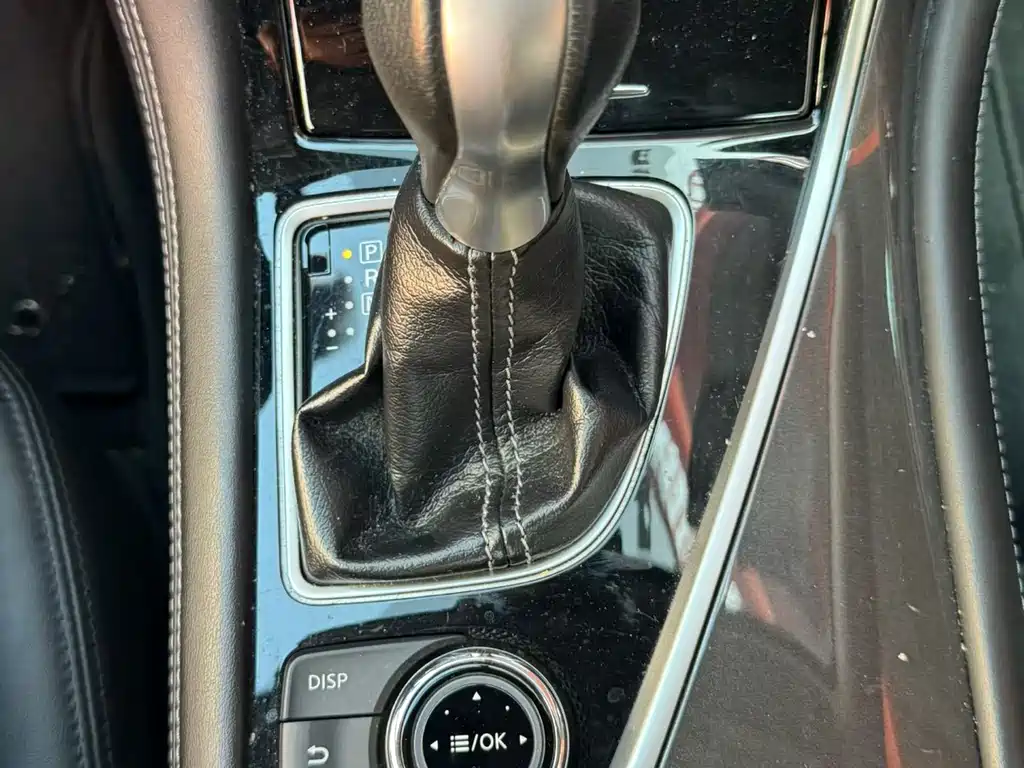 Infiniti Q50L 2015 — фото 9