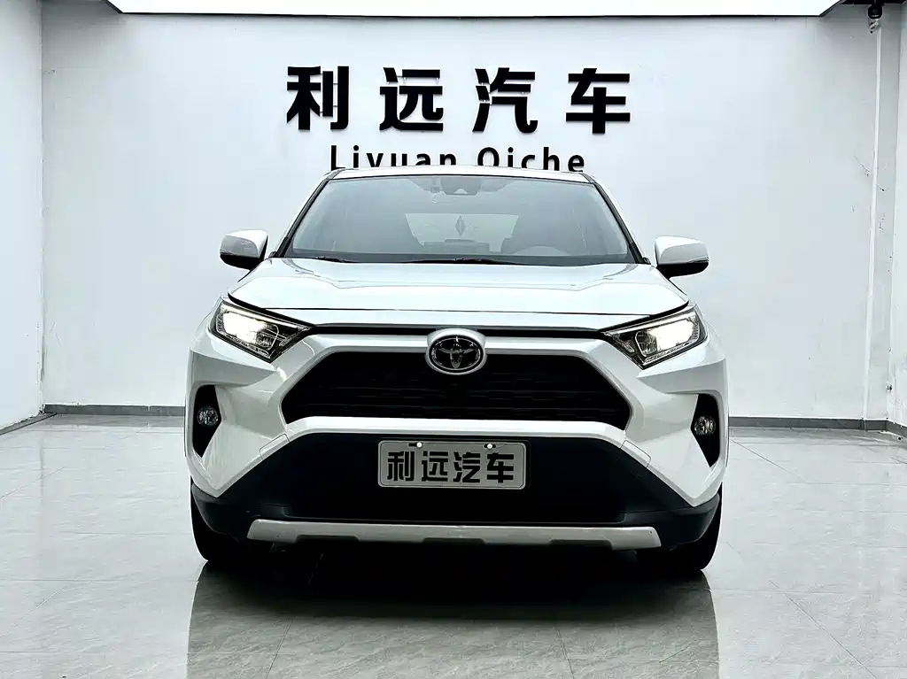 Toyota RAV4 2021