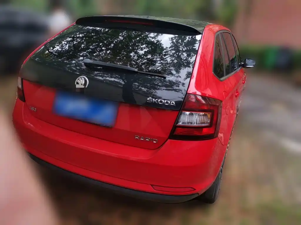 Skoda Rapid Spaceback 2016 — фото 4