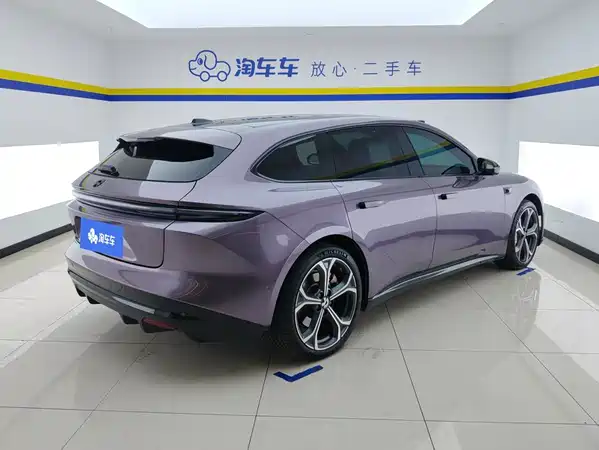 NIO ET5T 2024