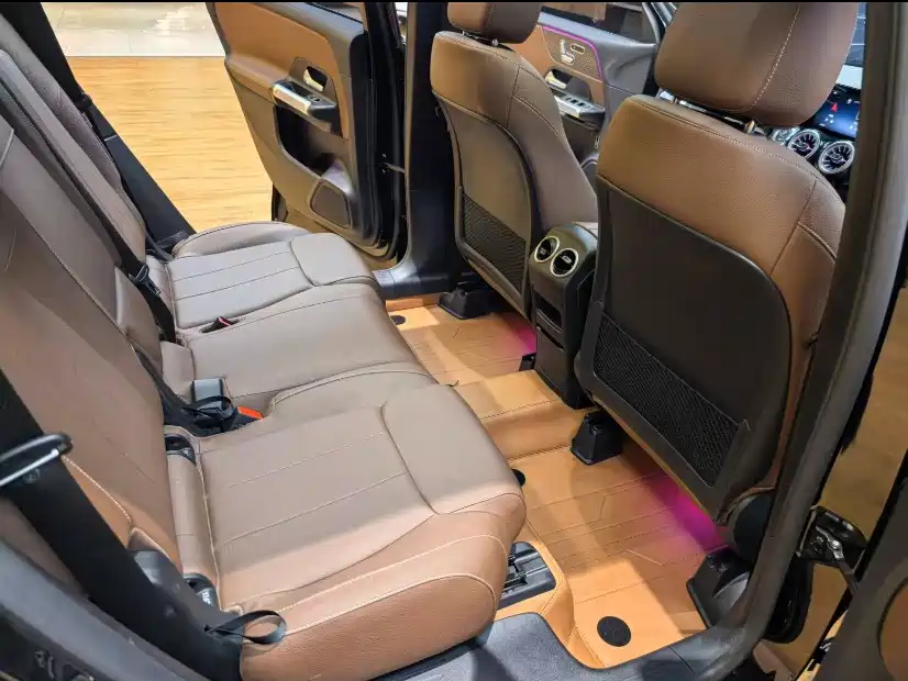 Mercedes-Benz GLB 2025