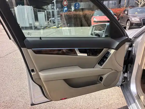 Mercedes-Benz C-Class 2013