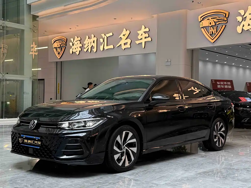Volkswagen Passat 2025