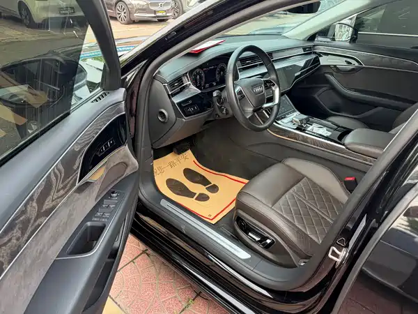 Audi A8 2022