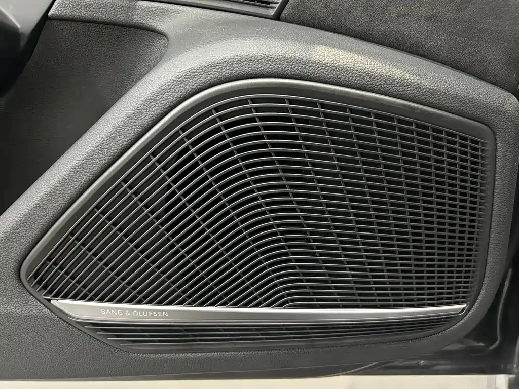 Audi A4L 2020 — фото 5