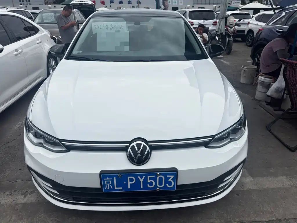 Volkswagen Golf 2023
