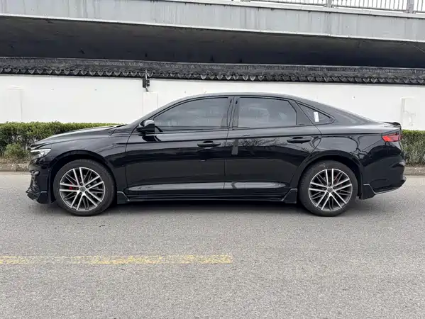 Geely Xingrui 2022