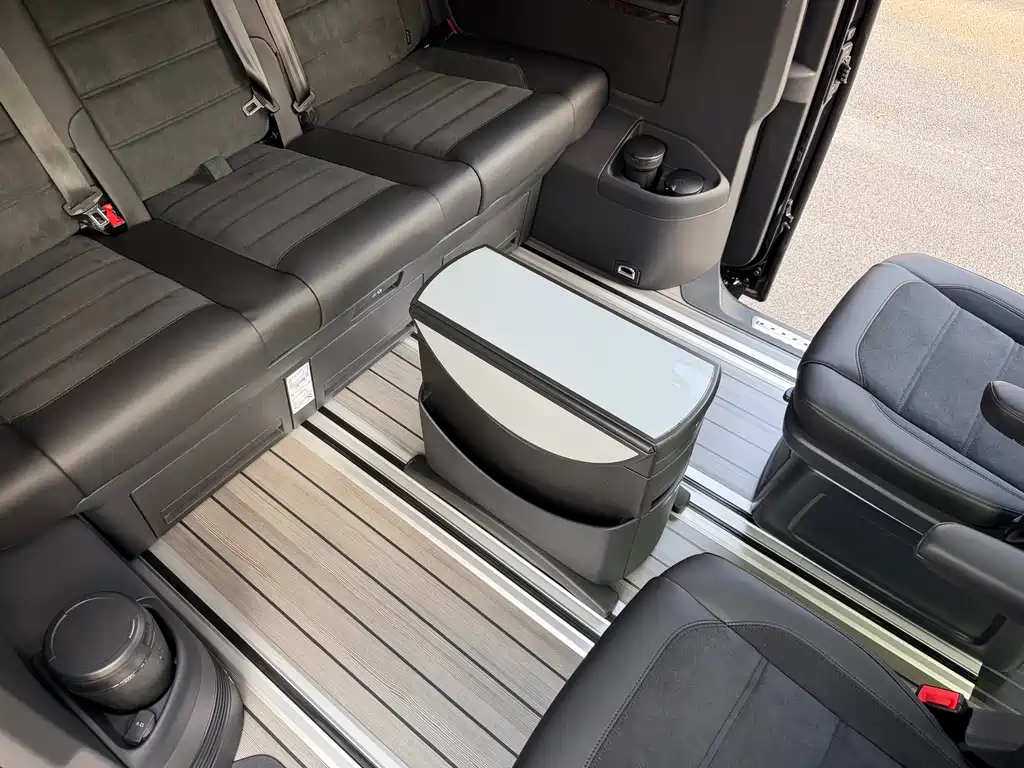 Volkswagen Multivan 2020 — фото 26