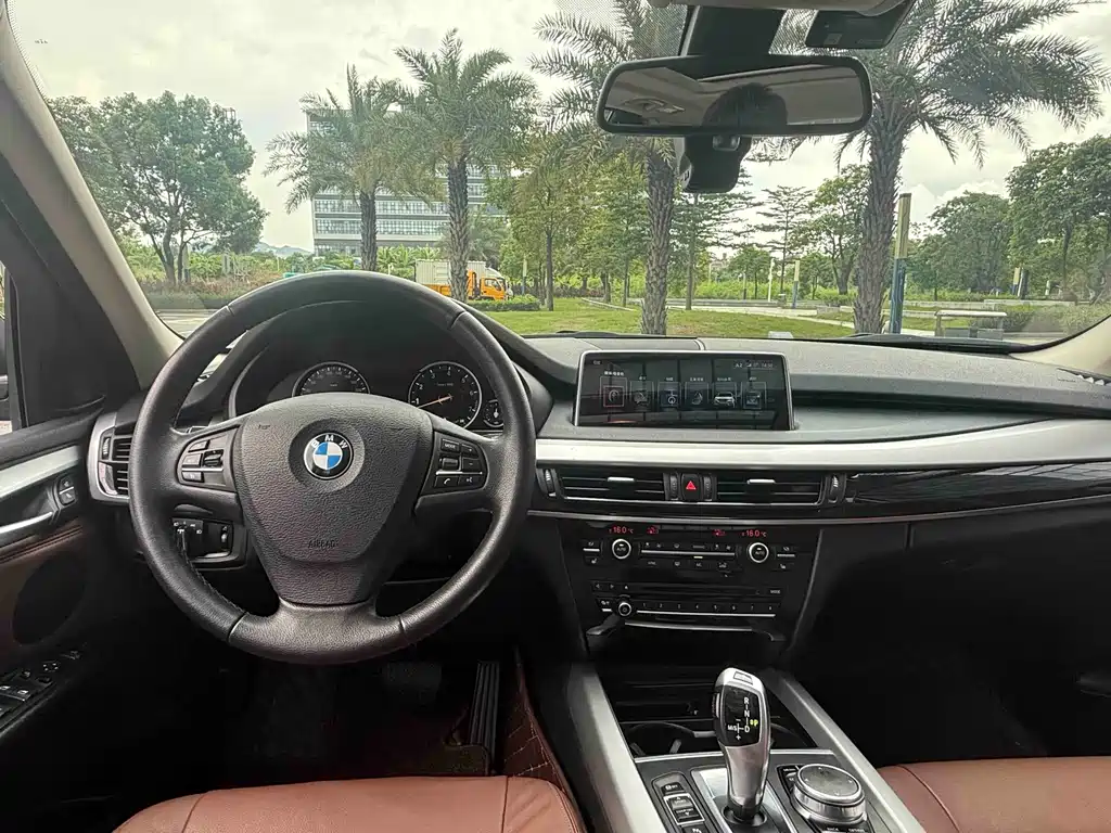 BMW X5 2019 — фото 16
